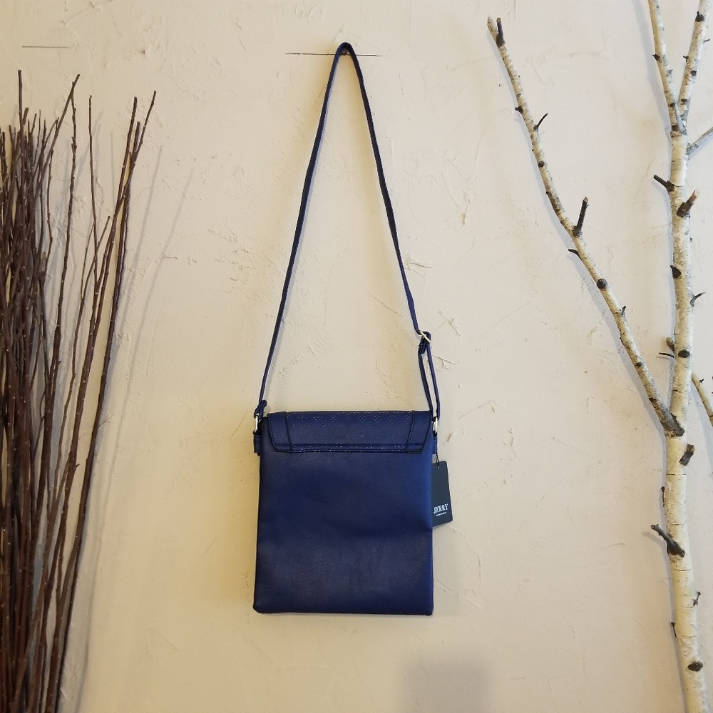 Purse - Picture 2 of 8